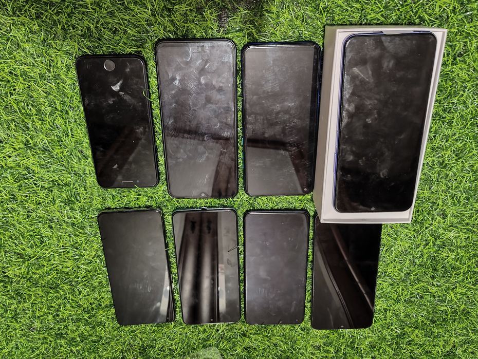 Продам отличные телефоны 128,256гб