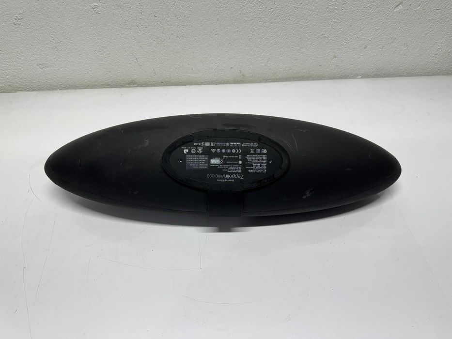Тонколона - Bowers & Wilkins Zeppelin Wireless