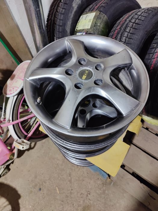 Легкосплавные диски R16