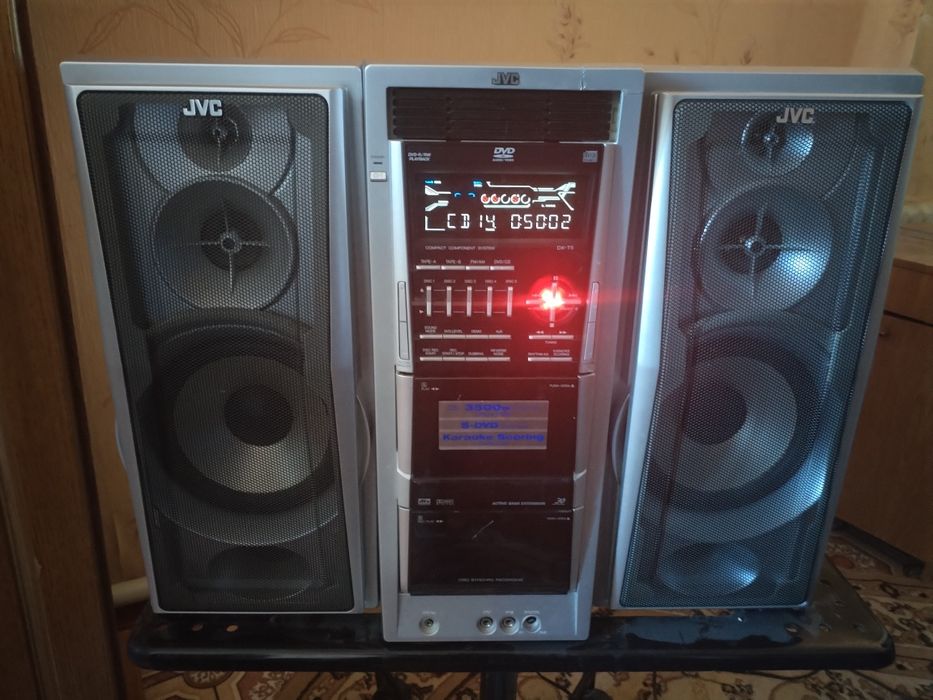 JVC музыкальный центр