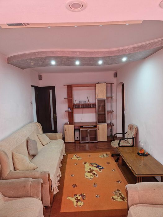 Apartament de închiriat valcea