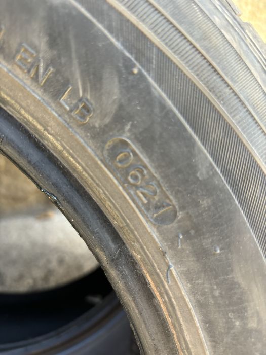 Автомобилни гуми 175/65/15 дот 22 и21 г.