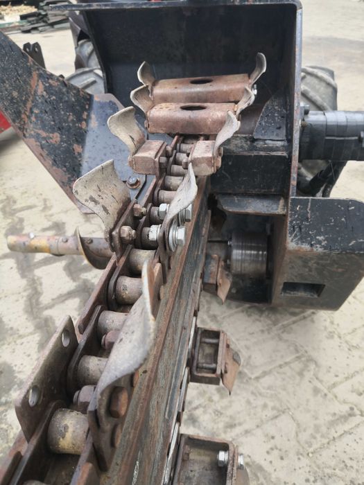 Atașament tip trencher săpat șanțuri multifuncțional Ditch Witch