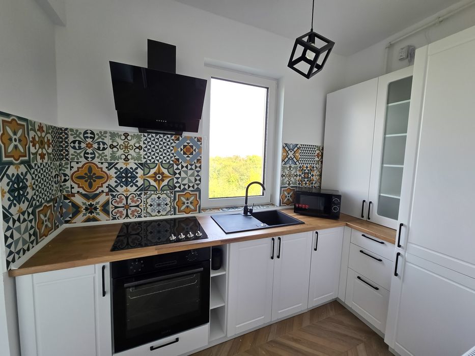 Apartament 2 camere Nou Mobilat Utilat, Parcare, Vedere Lac Și Mare