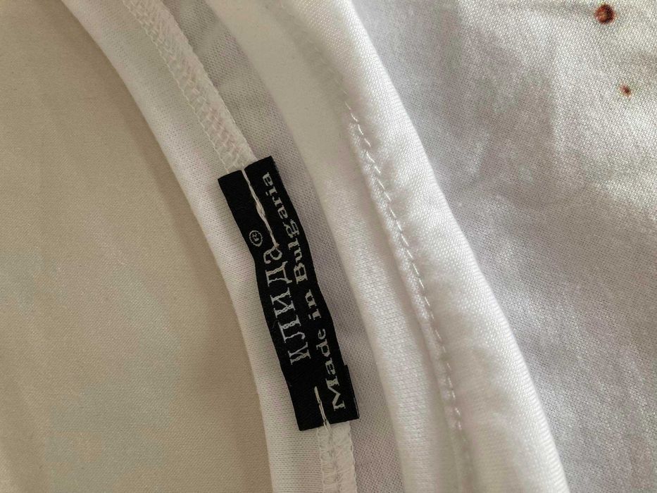 Комплект от къси панталони и тениска