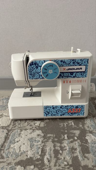 Продам швейную машинку Jaguar
