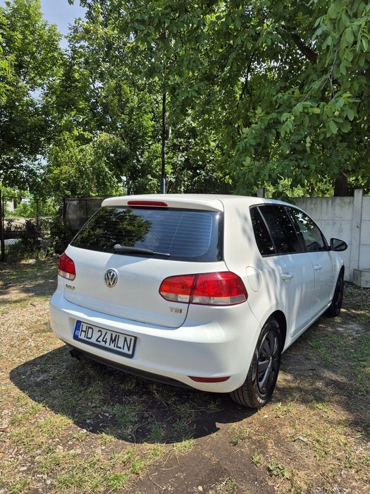 VOLKSWAGEN Golf 2010 — imagine 4