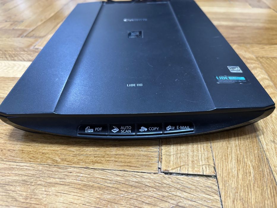 Scaner Canon CanoScan LiDE 110, A4 2400x4800 dpi si culori pe 48 biti