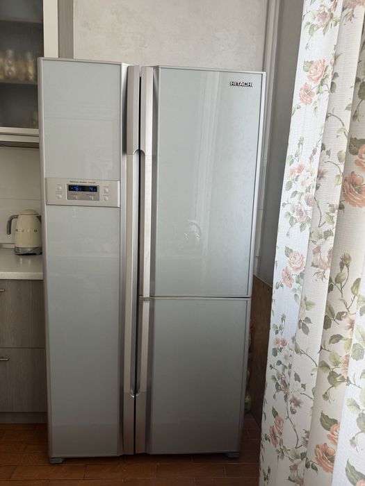 Холодильник Hitachi
