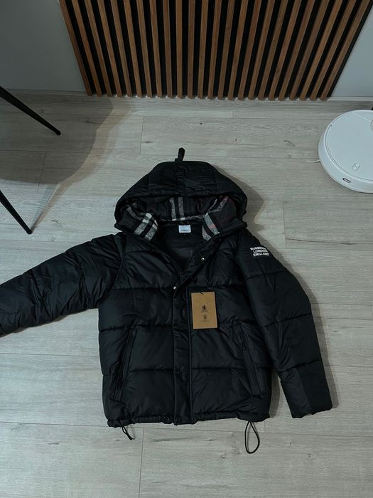 Burberry puffer jacket яке