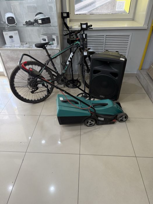 Газонокосилка Bosch rotak 32