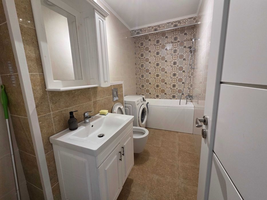 Apartament 2 camere de inchiriat/ bloc nou centru scafandrii/parcare