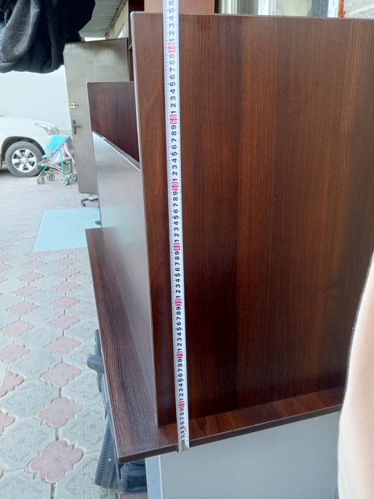 Столы и шкаф в отличном состоянии