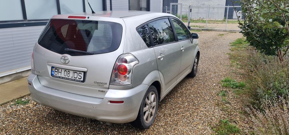 Toyota corolla verso, 2.2, 177cp, 7 locuri