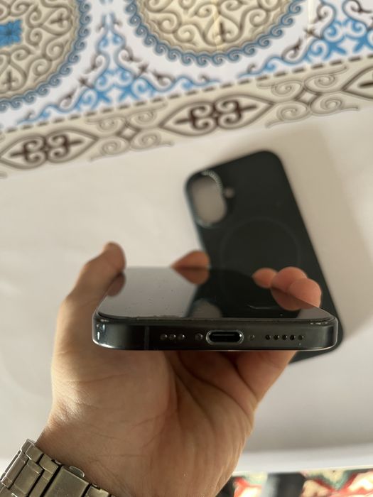 Iphone 16 128 gb на гарнитий
