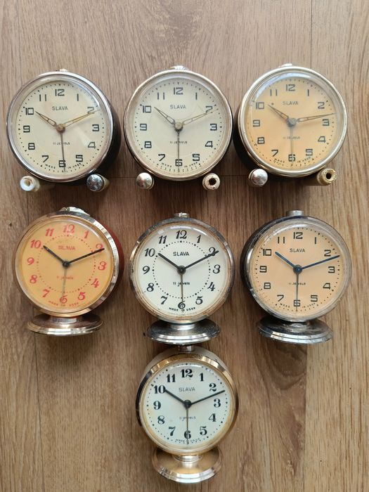Различни будилници Слава