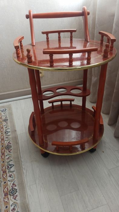 Столик барный для напитков