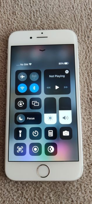 iPhone 6s 64 GB много запазен