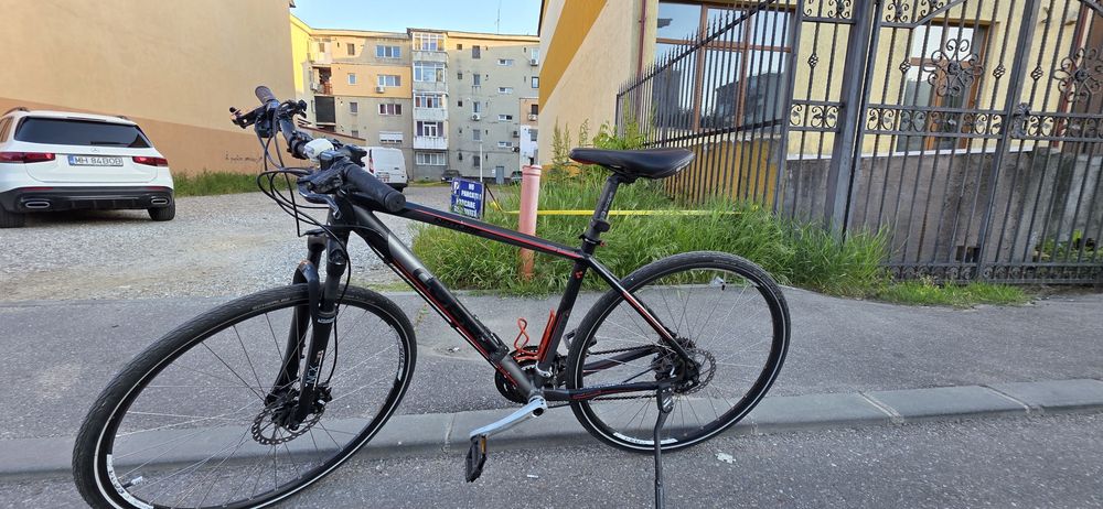 Bicicleta de trekking Cube CLS country lite system
Bicicleta de trekking