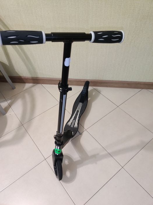 Самокат для взрослых и детей.