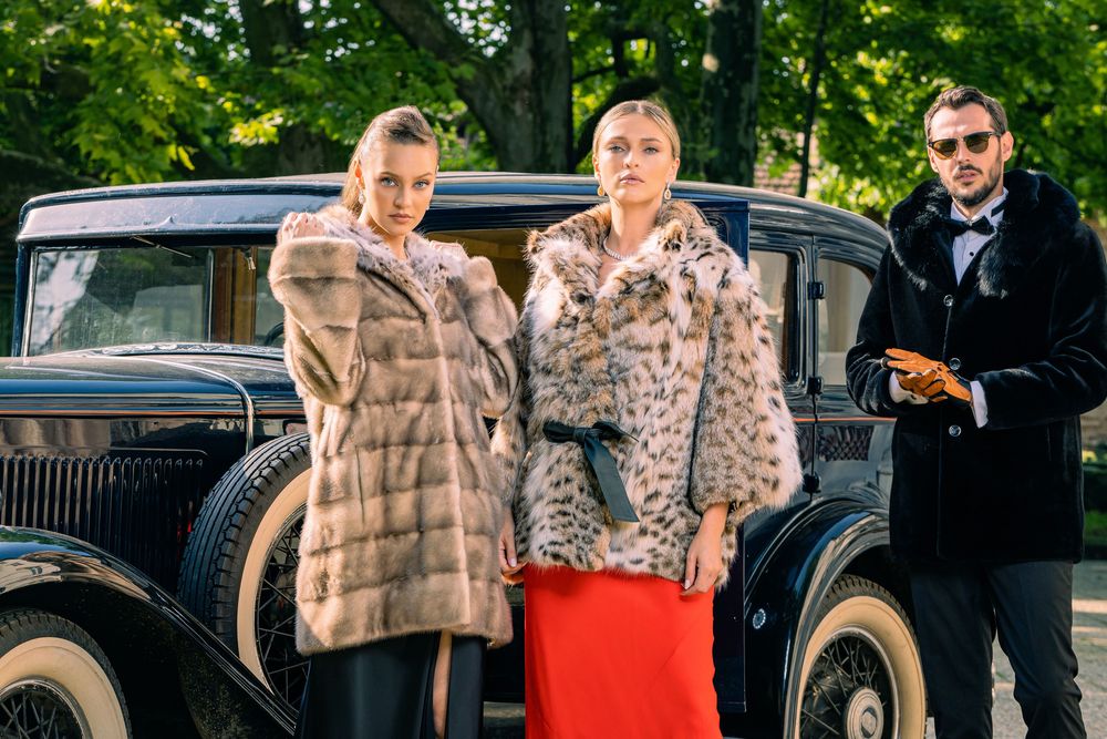 Iris Boutique.ro / Afacere online la cheie/ Magazin online haine blana