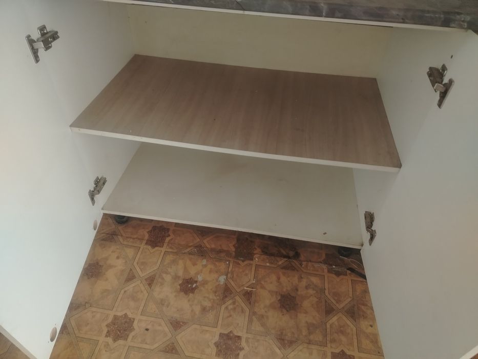 Кухонный. Ест сломанные детали