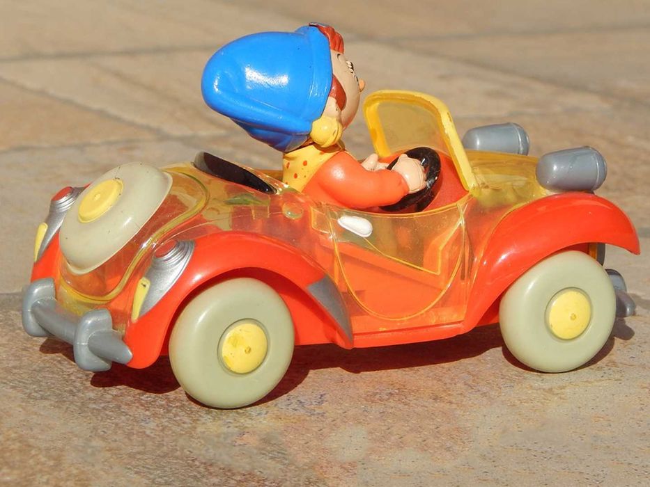 Jucarie masinuta epoca BonBon Buddies "Noddy and his car" Franta 2003