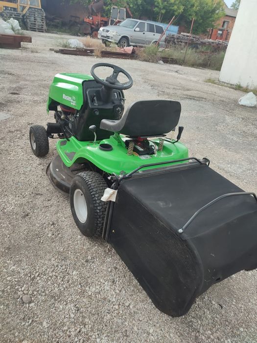 Трактор 11.5 к.с със косилен апарат