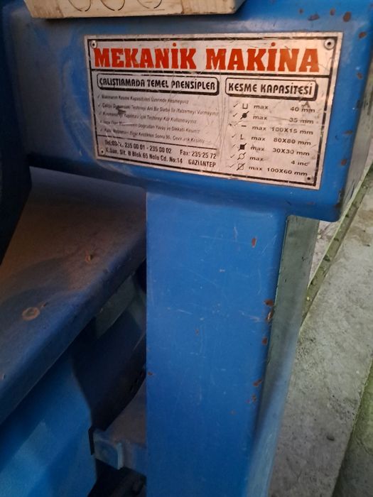 Barcha turdagi metal taxtani kesadi