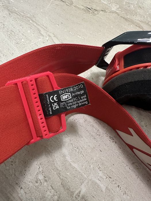 Очила 100% Armera Red CLR
