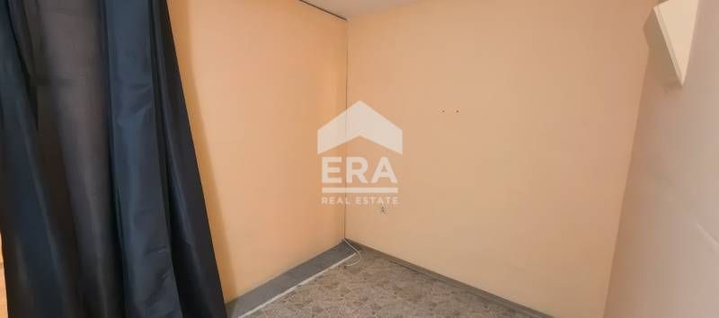 Дава се под наем Офис в Варна, Зимно кино Тракия - 43 кв.м за 250 € - Снимка #9