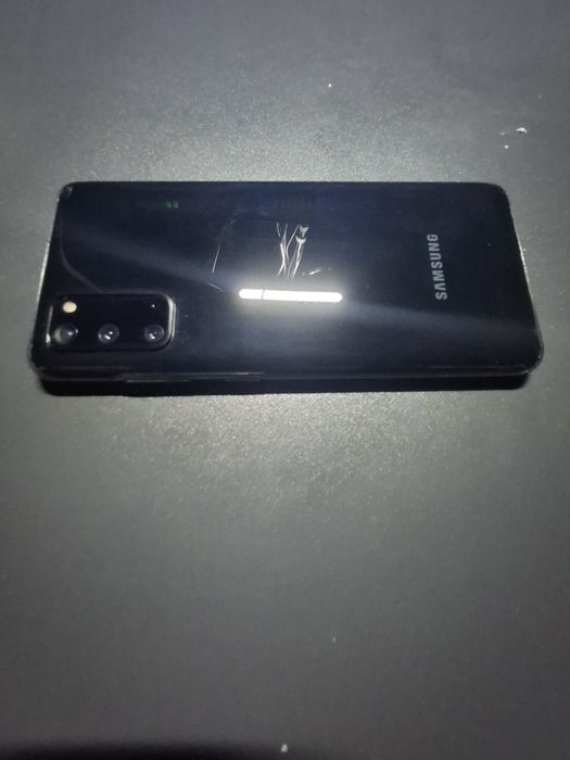 Samsung s20  128