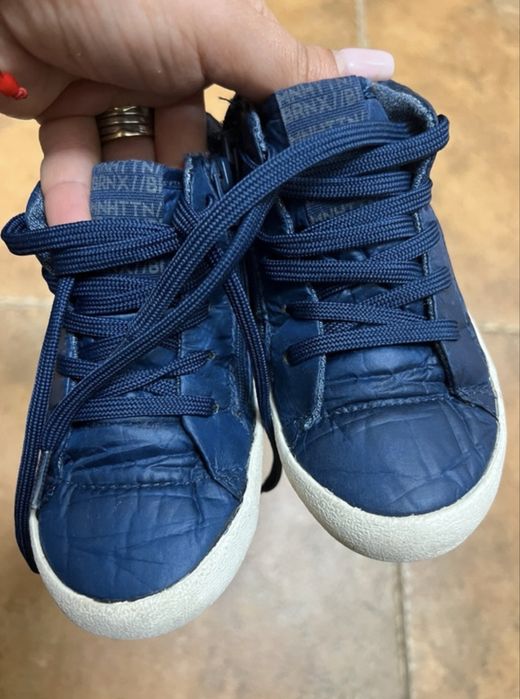 Vand ghetute zara marimea 24