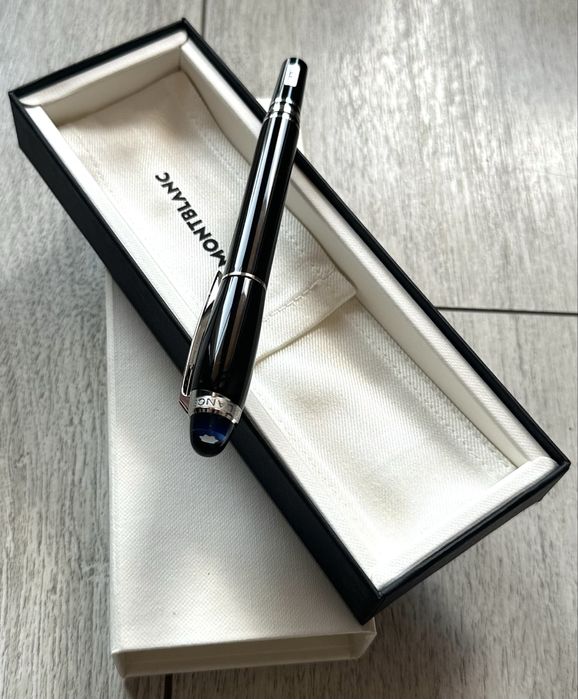 Stilou Montblanc StarWalker – Nou, Simbolul Puterii și Eleganței!