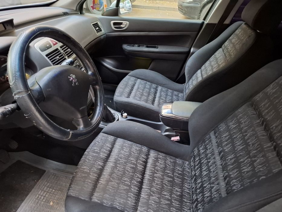 Vând Pegeout 307 - 1,6 diesel 2004