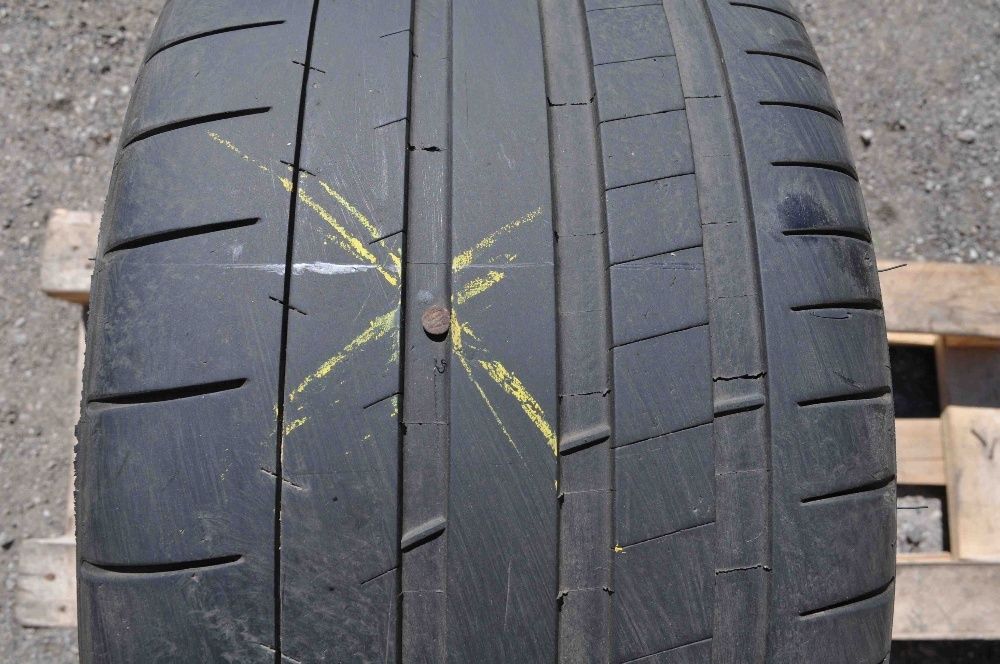 ! Anvelopa Vara 265/35 R19 MICHELIN PILOT SUPER SPORT 98Y