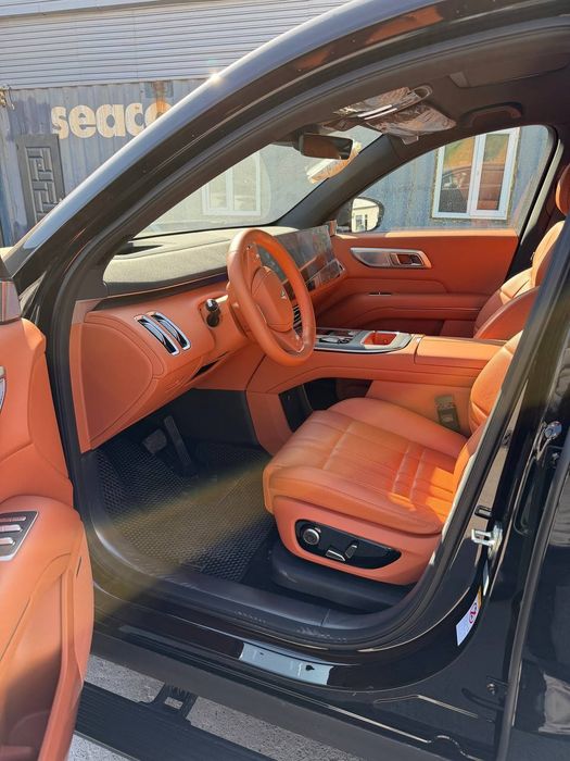 Deepal S09. Ultra. Li 9 AITO M9. Denza N9. Leapmotor c16 o'rniga.