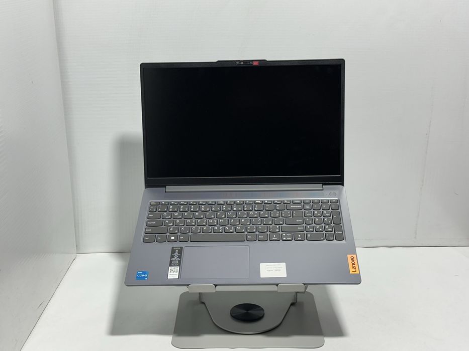 Lenovo ideapad i3/13U 8/256GB
