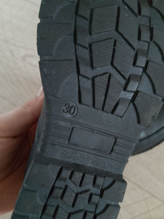Продам Туфли на мальчика