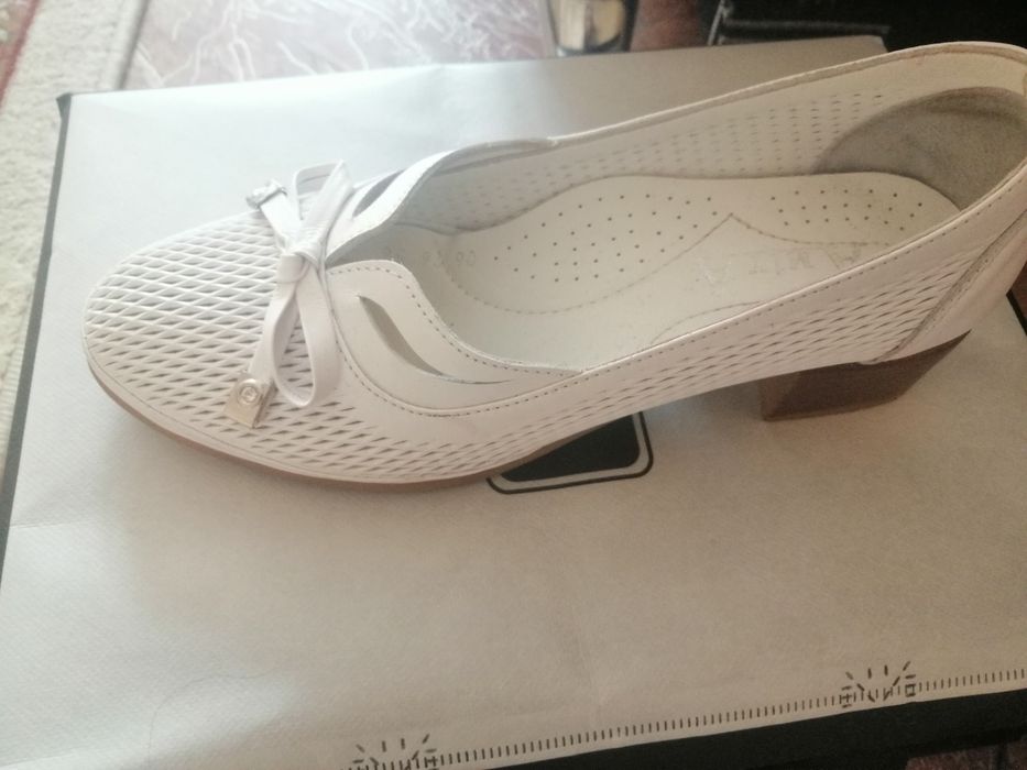 Продаю кожаные туфли