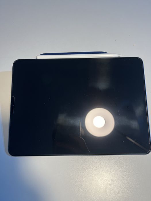 Продам Ipad air 4