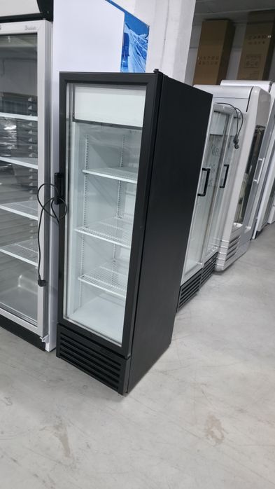 Хладилна витрина 160х50х60