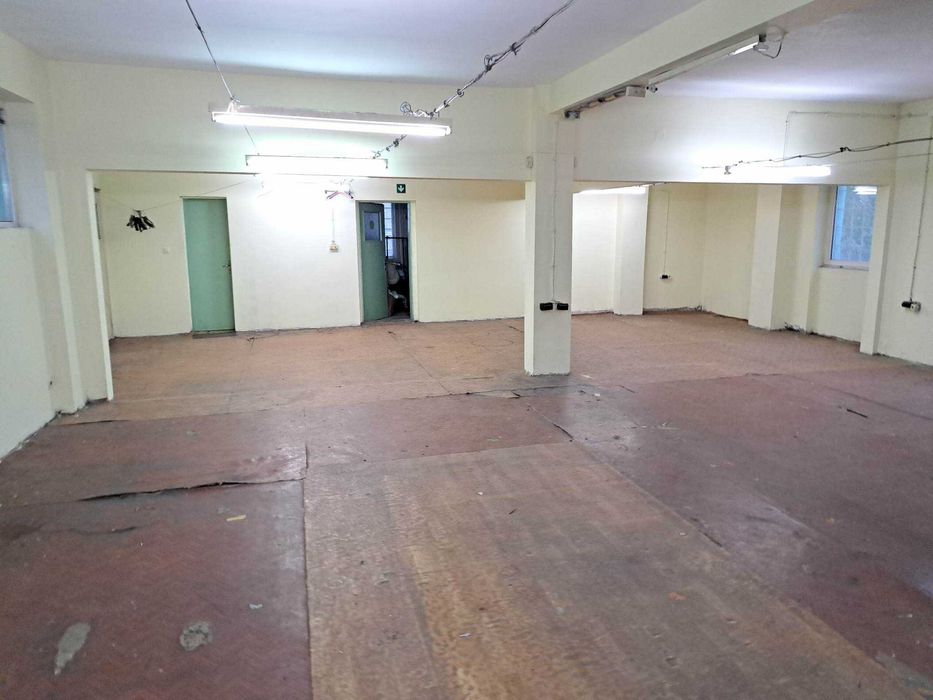 Продава се Промишлена сграда в Русе, Алеи Възраждане - 800 кв.м за 750 €/кв.м - Снимка #2