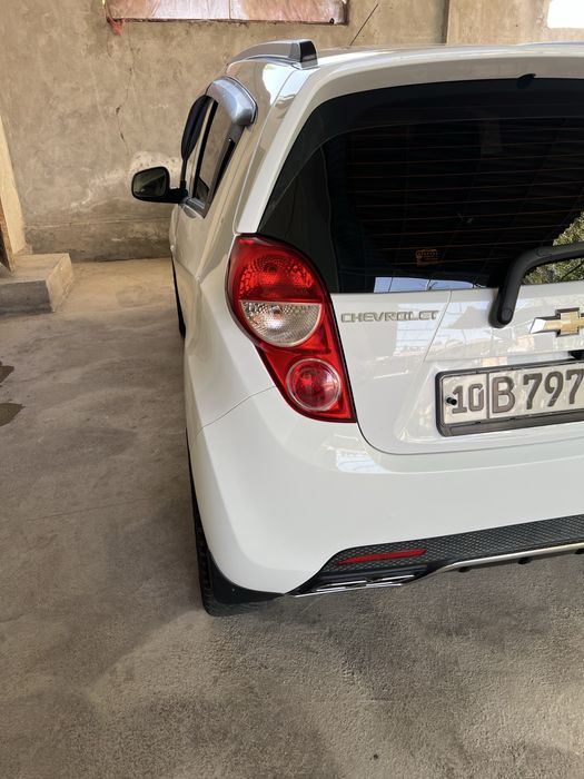 Спарк сотилади или обмен трекир 1 га доплата килинади