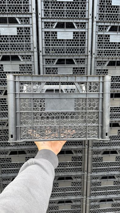 Пластиковые ящики