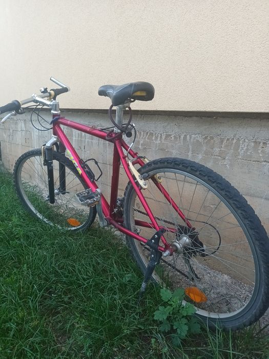 vând bicicletă..