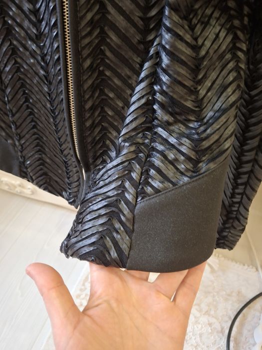 Дамско сако на Lucy