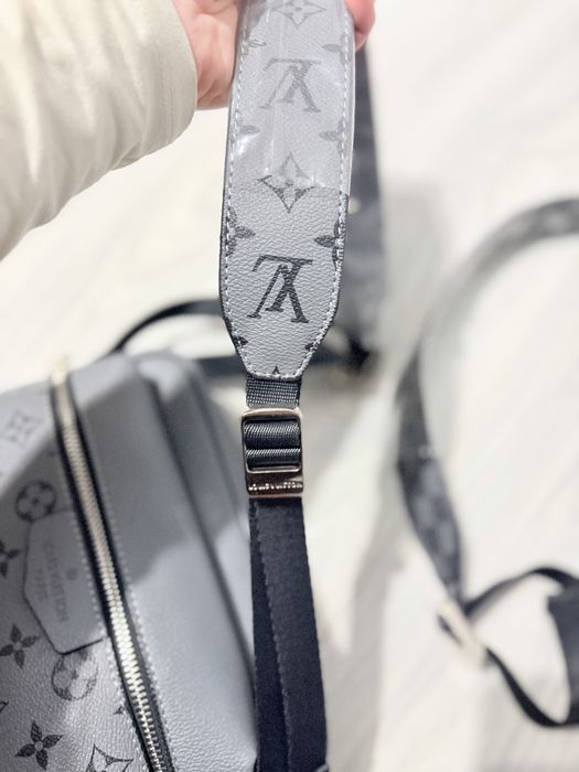 Louice Vuitton Чисто нови чанти