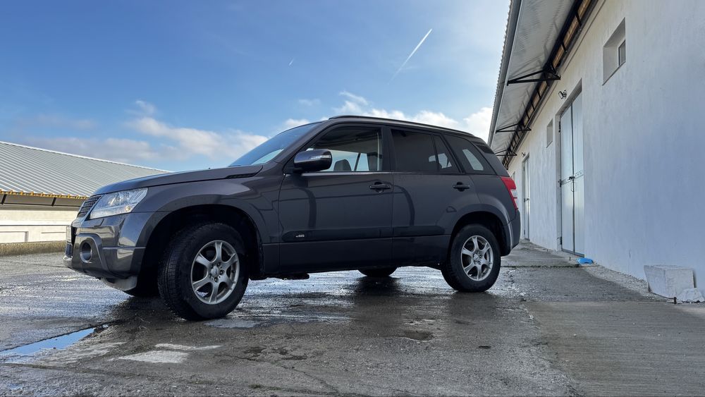 Suzuki Grand Vitara 2.4 Benzina Automat 4x4 Reductor Full – 164.000 km