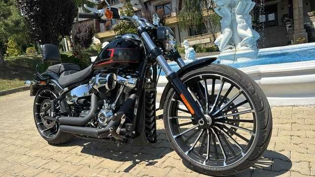 Harley-Davidson Softail Breakout FXSB, TVA inclus, nedeductibil